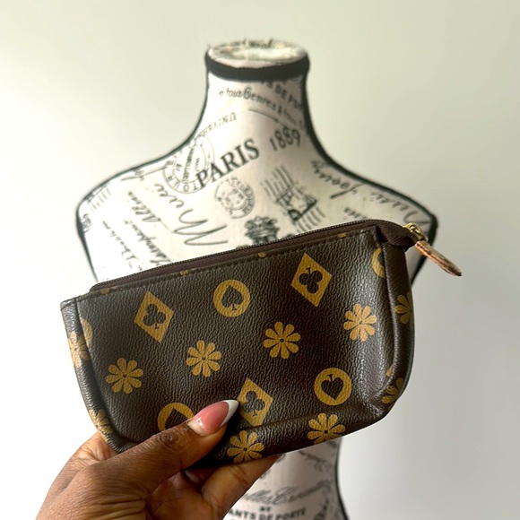 Brown and Gold Designer Clutch - Picture 1 of 2